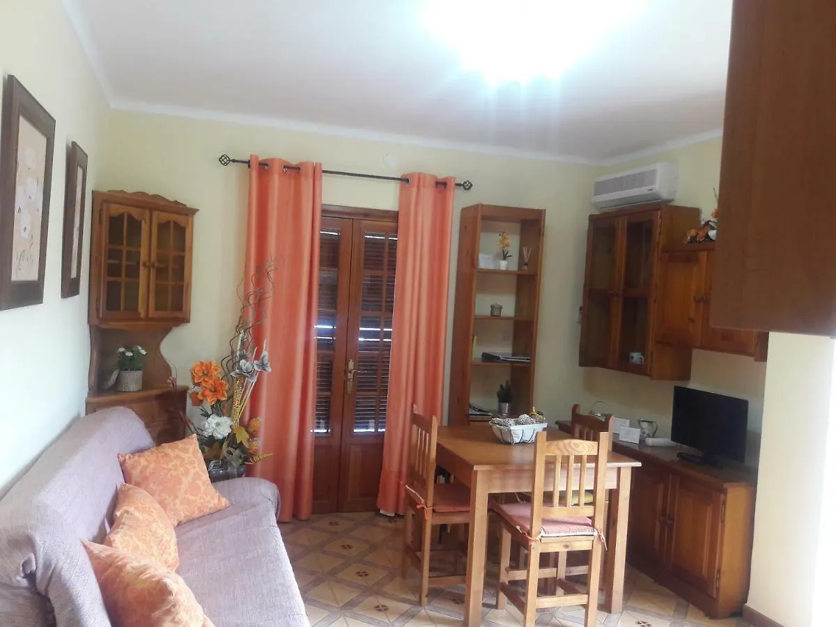Daire Apartamentos Vista La Maroma Viñuela İspanya